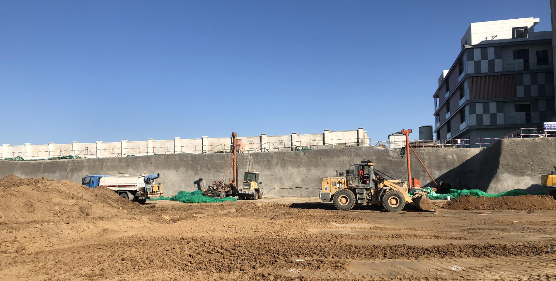 1613977073982673.jpg 汽车1.jpg