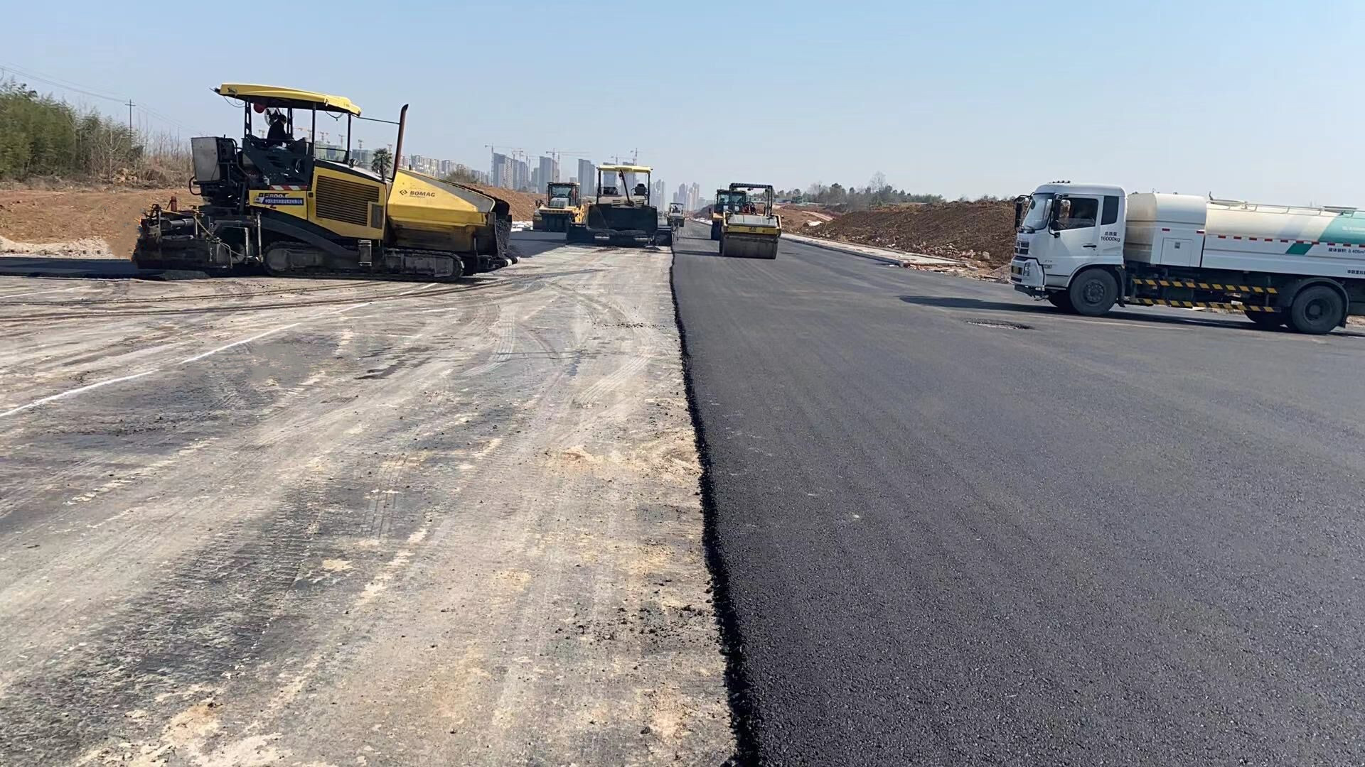 1613963379302384.jpg 一公司南城路网.jpg