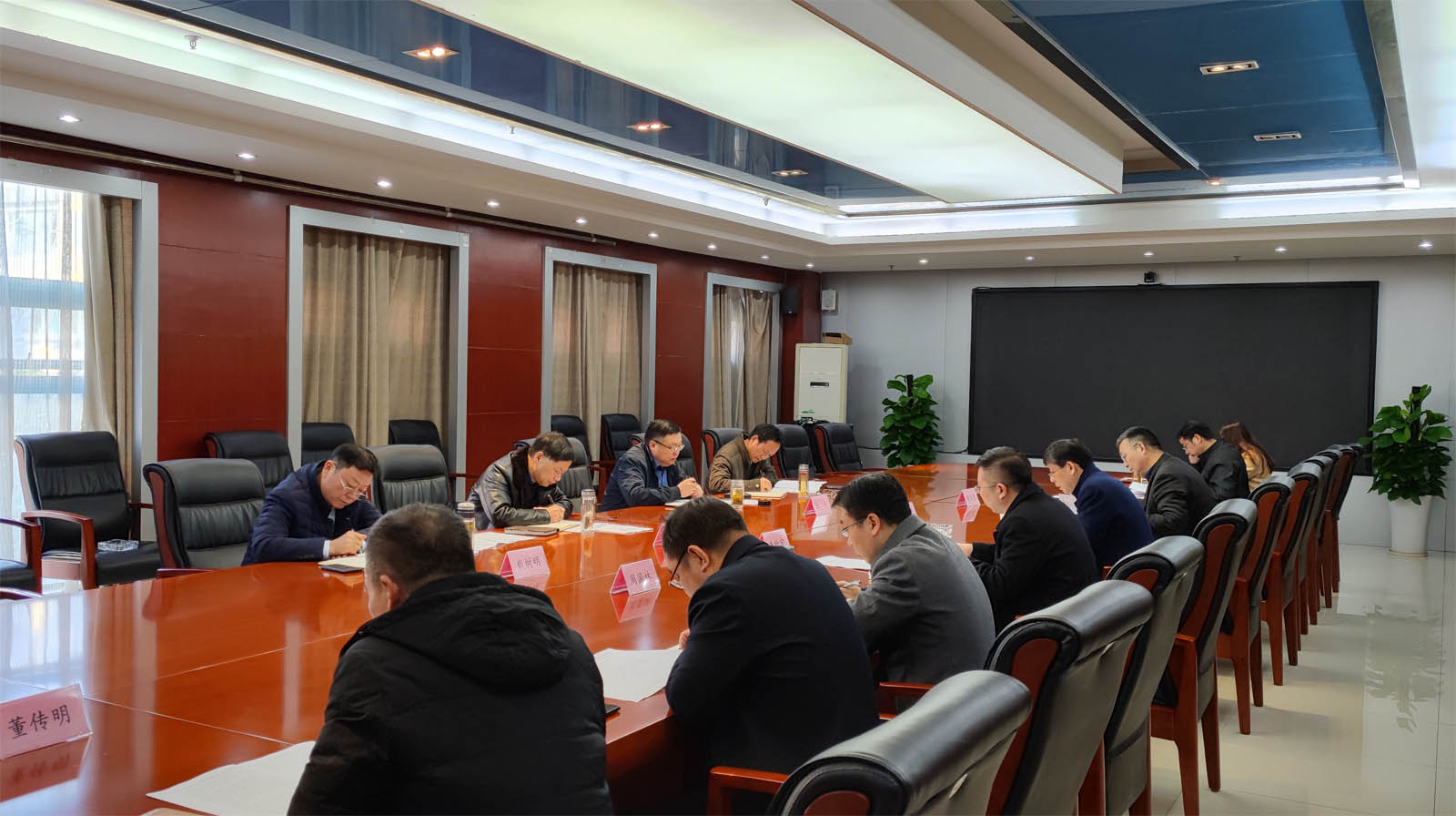 1636440398718028.jpg 1636440398718028.jpg