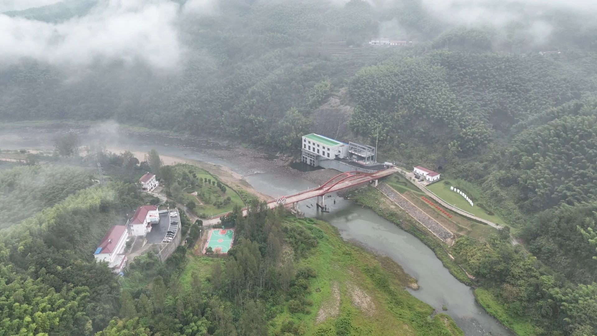 1705023038307438.jpg 白莲崖2.jpg