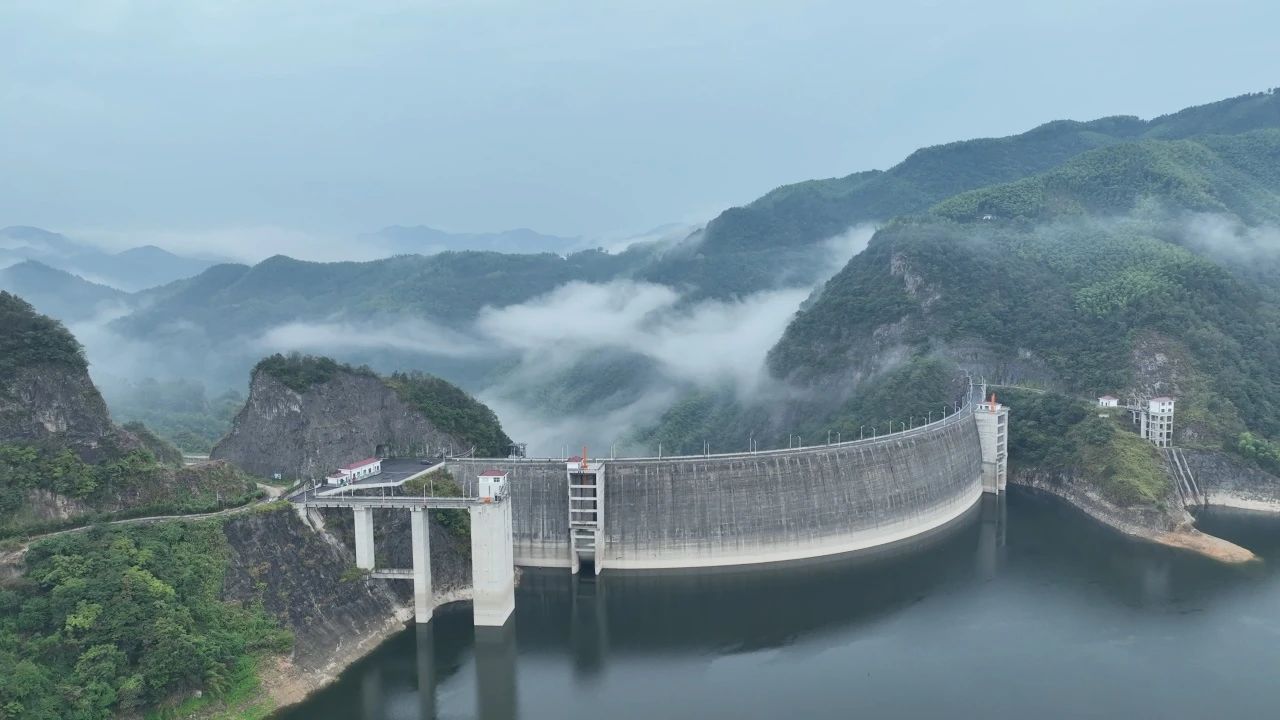 1705023117270260.jpg 白莲崖4.jpg