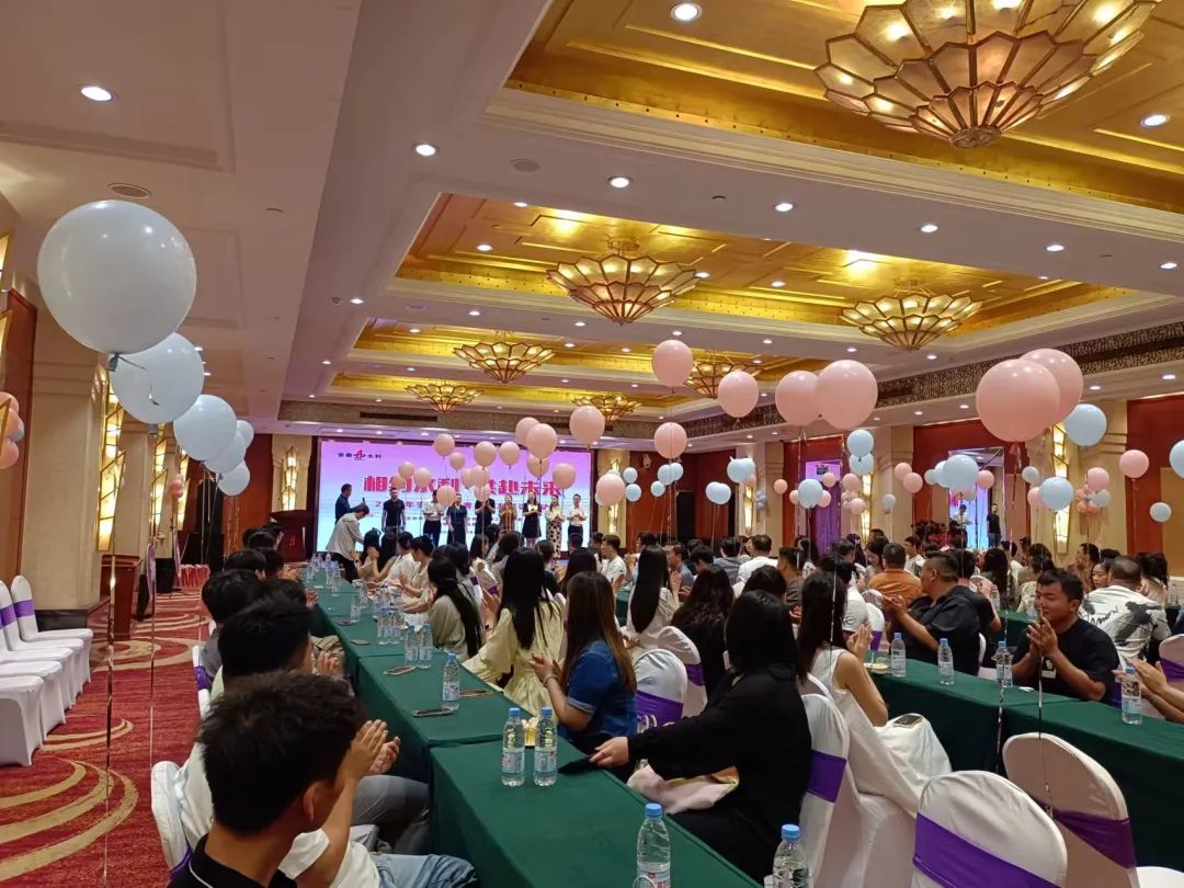 1719990695755362.jpg B.jpg