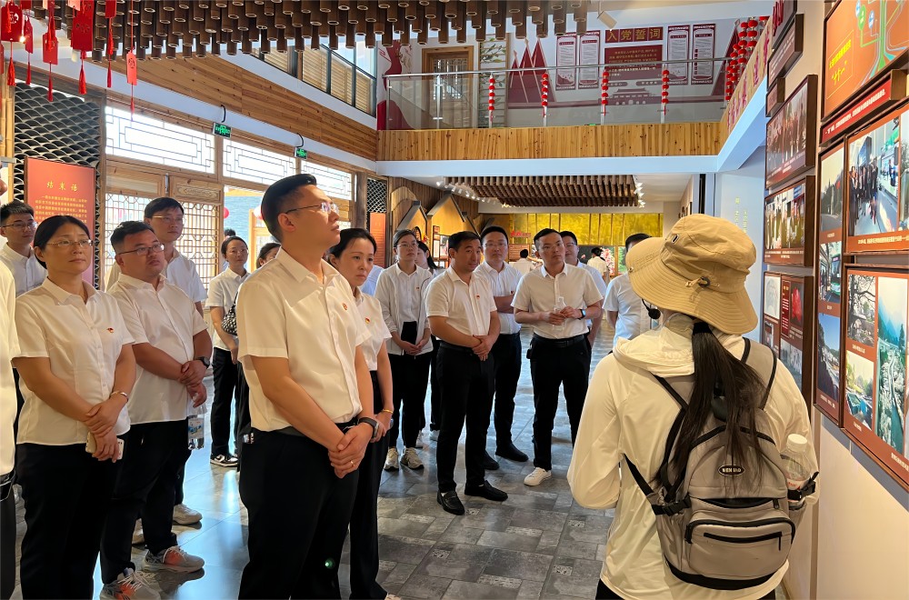 1722254277413861.jpg 下载 (5).jpg