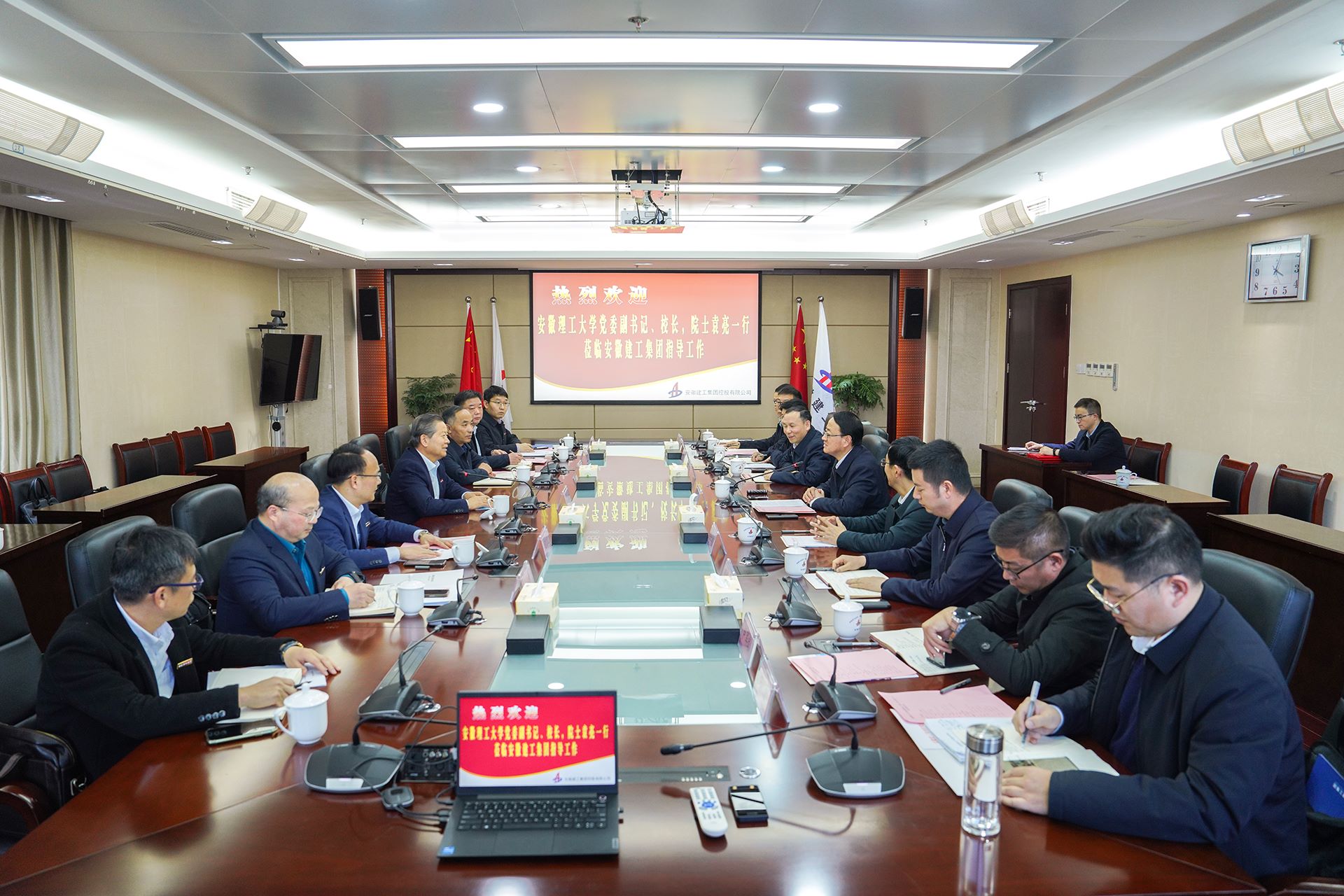 1736902171379453.jpg j11.jpg