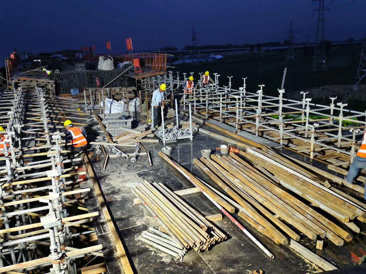 1745197280870403.jpg 3.jpg