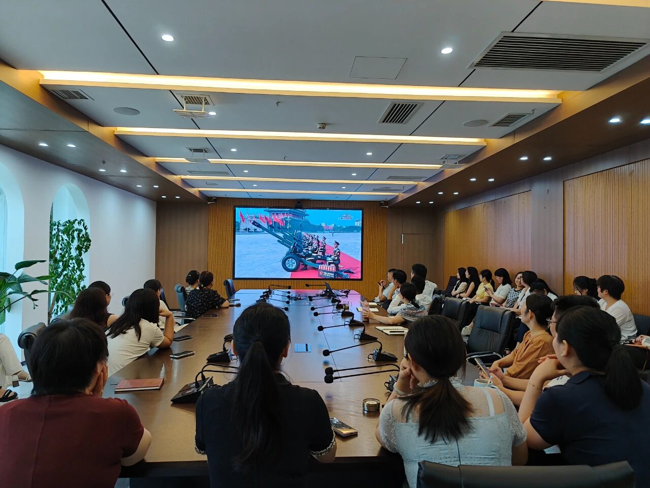 1756947549122253.jpg 3.jpg